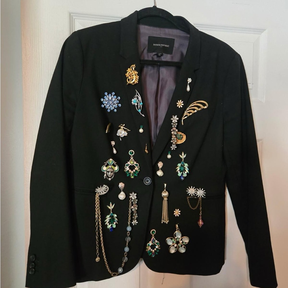 Brooch inspo pictures